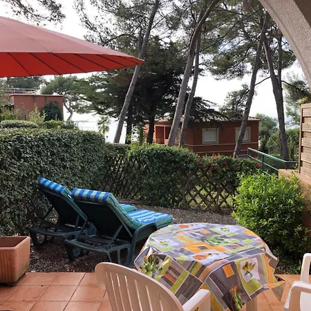 Lägenhet 50m T2 Grande Terrasse Vue Climatise Piscine Chauffee, Parking Clos Gratuit Sanary-sur-Mer