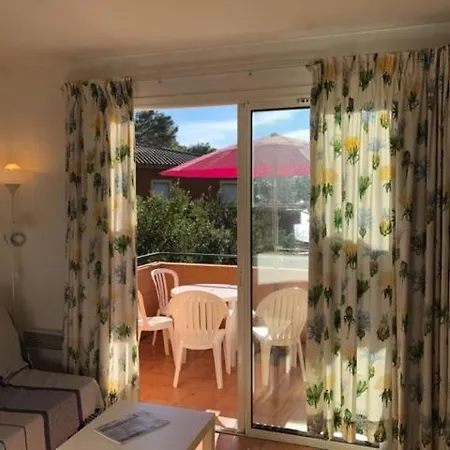 50m T2 Grande Terrasse Vue Climatise Piscine Chauffee, Parking Clos Gratuit Lägenhet Sanary-sur-Mer